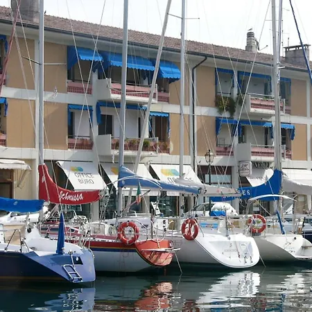 Hotel Serena